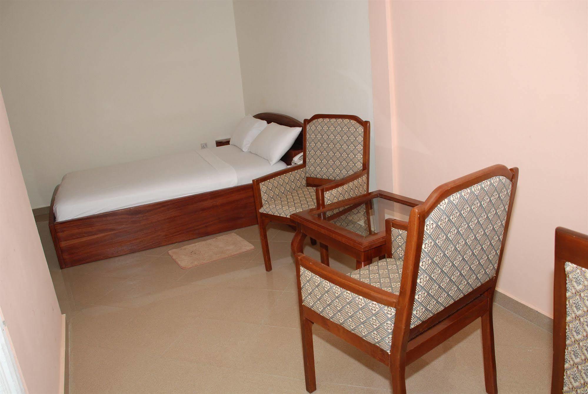 Hotel Obama Acra Quarto foto